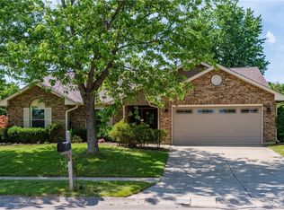 6828 Charlesgate Rd, Huber Heights, OH 45424