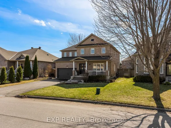 14 Whitestone Dr, Georgina, ON L4P 0A3