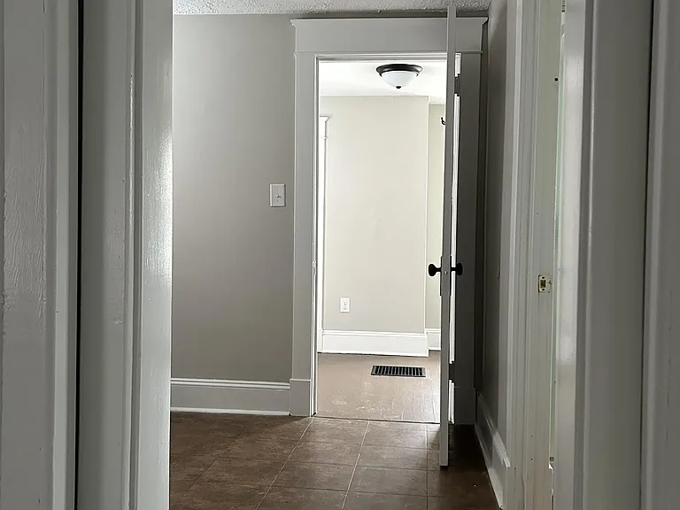 26 Jackson Ave — Photo 6