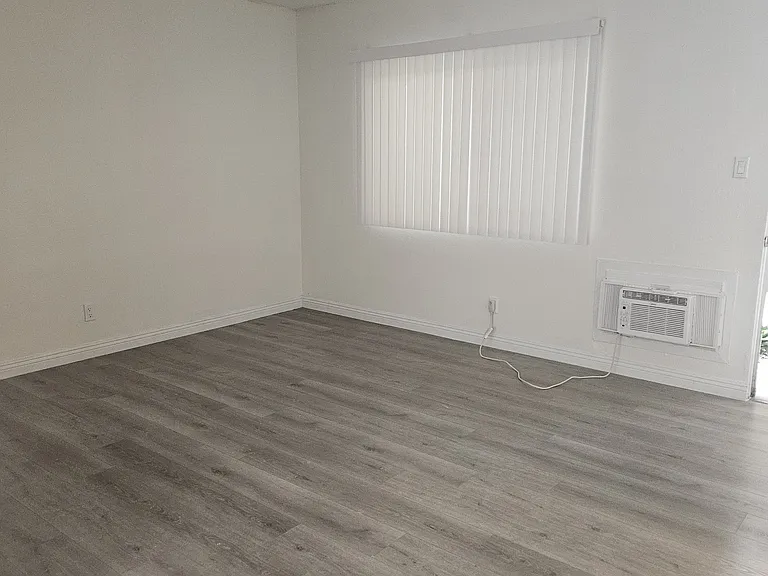 4941 Passons Blvd #8 — Photo 6