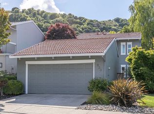 830 Augusta Dr, Moraga, CA