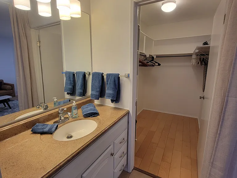 1230 N June St #214 — Photo 29