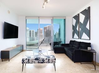 90 SW 3rd St APT 3002, Miami, FL 33130