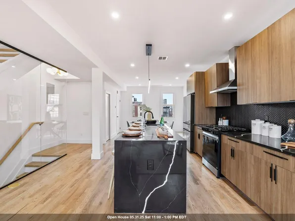 63 Jefferson Ave Floor 2, Jersey City, NJ 07306