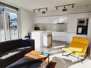 180 E 2nd Ave #402, Vancouver, BC V5T 0K4