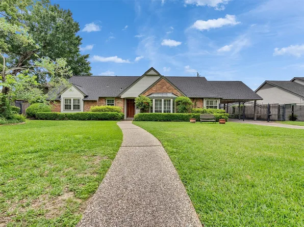 12527 Boheme Dr, Houston, TX 77024