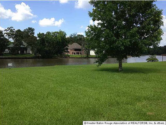 1st image of 45224 Stonewall Ln
