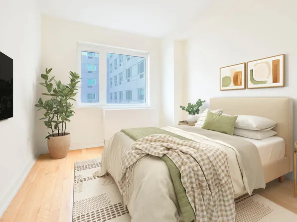 175 Kent Avenue image 22 of 39