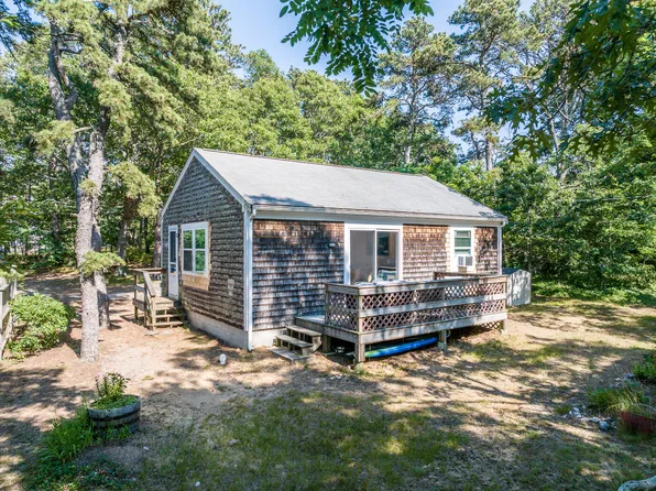 60 Long Avenue #E, Wellfleet, MA 02667