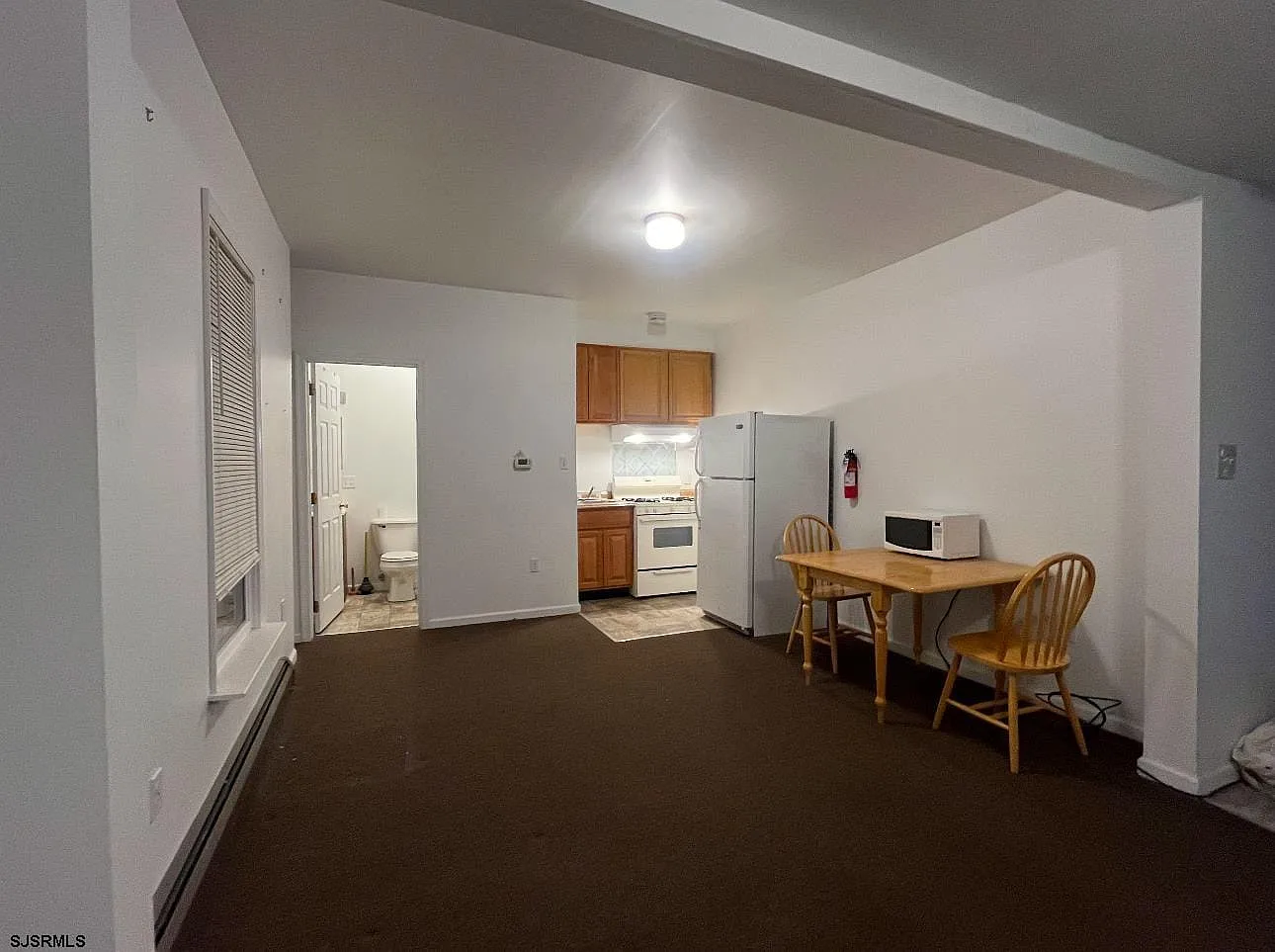 Studio, 1.0 bath, $1,300 — Photo 4