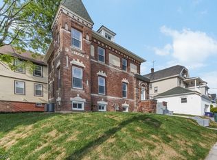 412 Neville St, Perth Amboy, NJ 08861