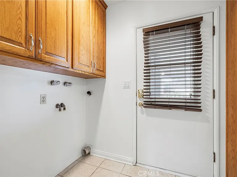 9141 Wheatland Ave — Photo 60