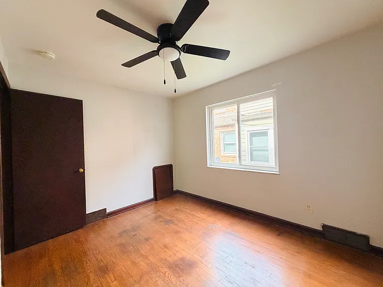14330 Lakewood Heights Blvd — Photo 9