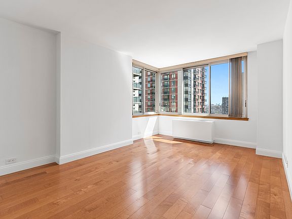 5th image of 235 E 40th St APT 24A