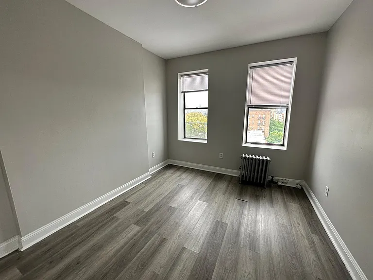 330 50th St #54A — Photo 3