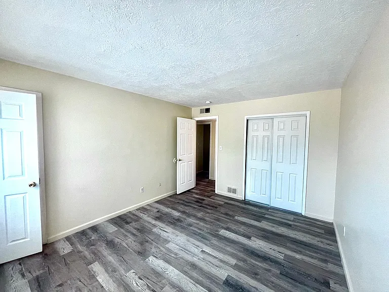 874 Baltic Ave SE — Photo 20