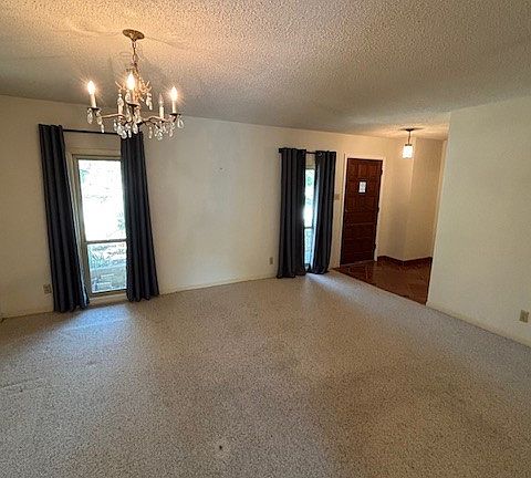 4th image of 4206 Dove Ln