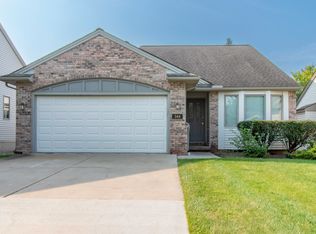 344 Cottonwood Ln, Saline, MI 48176