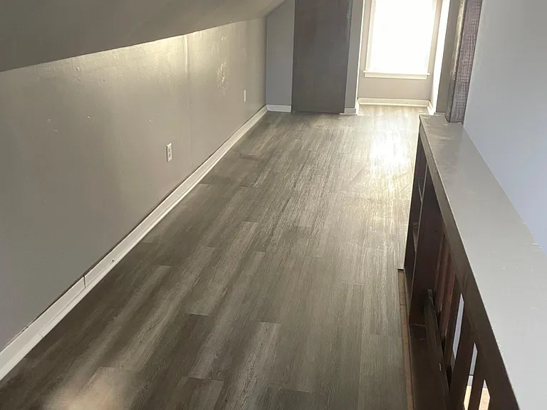 680 S Napoleon Ave — Photo 8