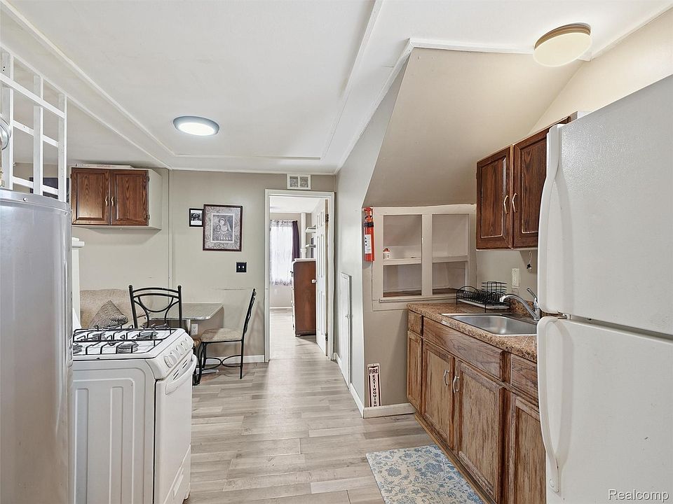 8700 Continental Ave, photo 22