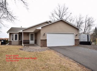 1091 Buchanan Cir NE, Blaine, MN 55434