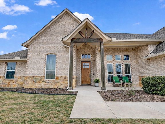 2nd image of 2011 Perkins Ln