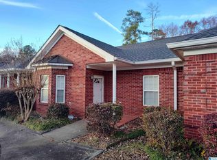 102 W Spring St #102, Sylacauga, AL 35150