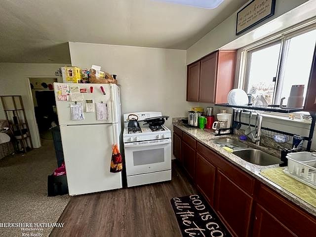 20471 Nicke St, photo 15