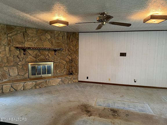 5th image of 1930 Plumb Creek Cir