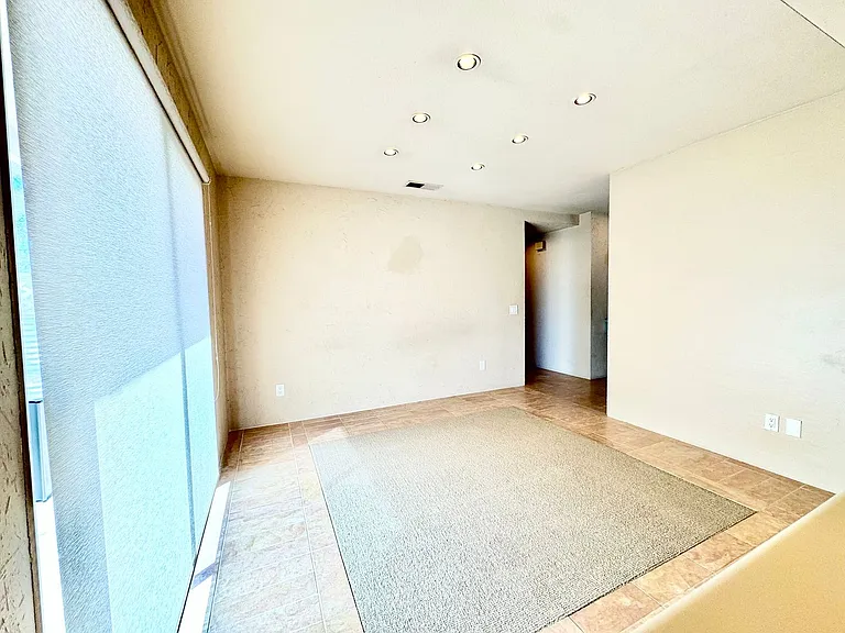 58155 Carlyle Dr — Photo 12