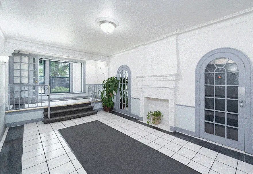 4606 N. Hermitage — Photo 3