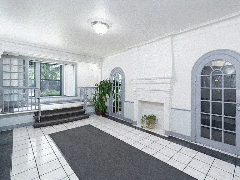 4606 N. Hermitage — Photo 3