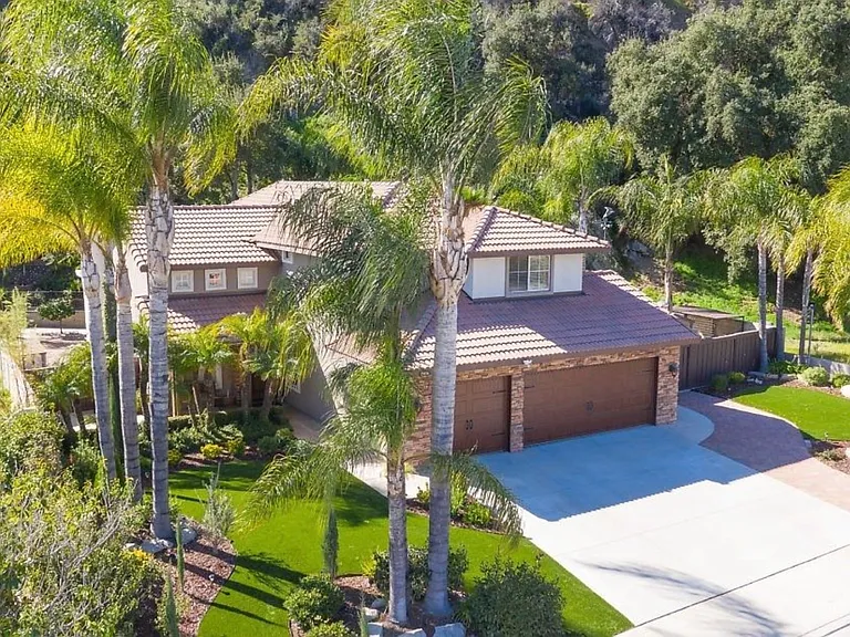 29616 Dale Ct — Photo 1