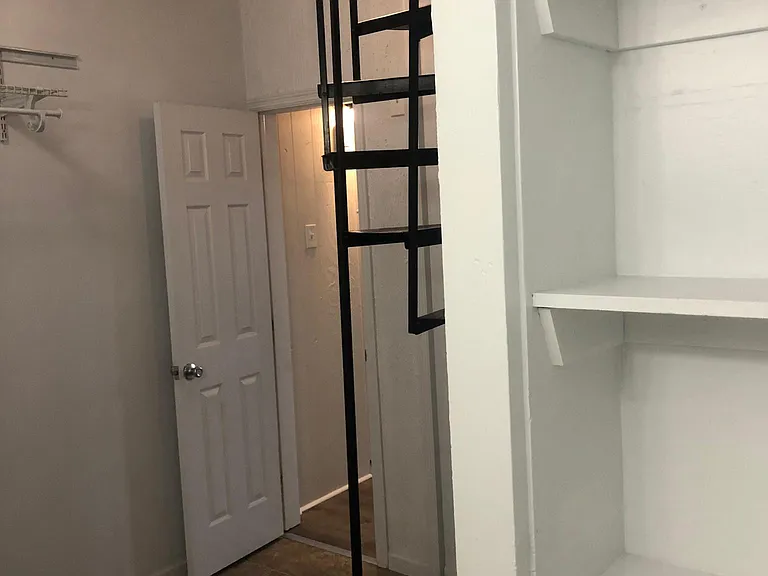 916 Arlington Ave — Photo 16