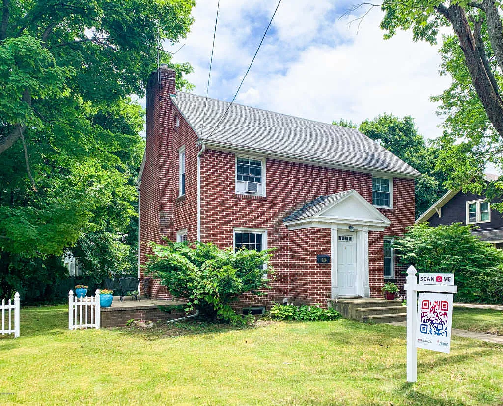 426 N Berkley St photo 1