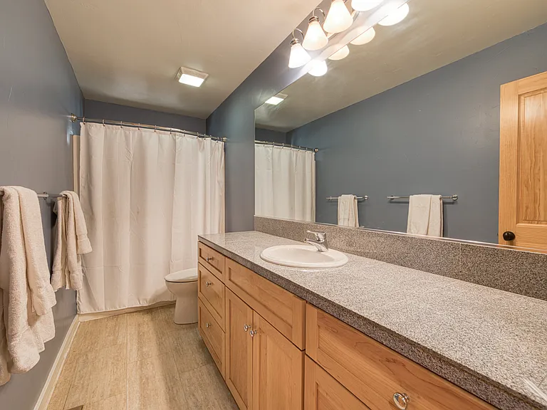 11467 Lausanne Way — Photo 19