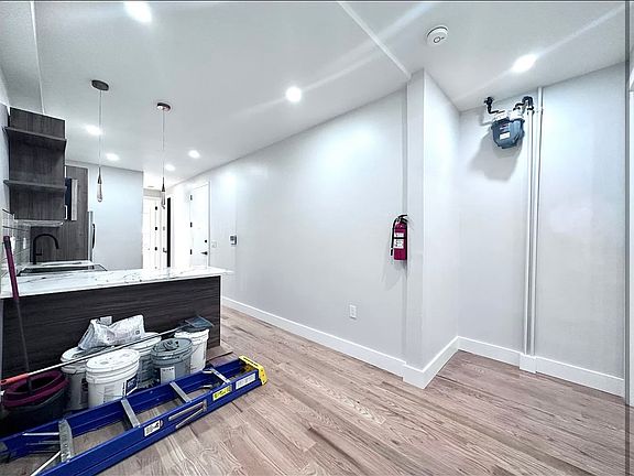 2nd image of 129 Saint Pauls Ave #3