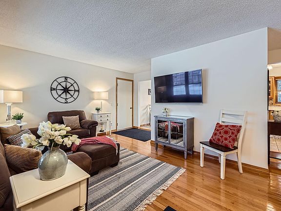 2nd image of 11833 Georgia Ave N