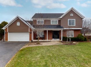 4 Steck Ct, Bolingbrook, IL 60440