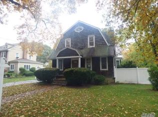 162 N Long Beach Ave, Freeport, NY 11520