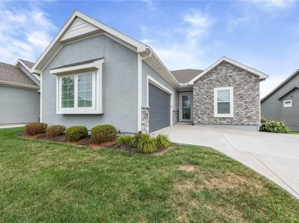 17048 W 168th Pl, Olathe, KS 66062