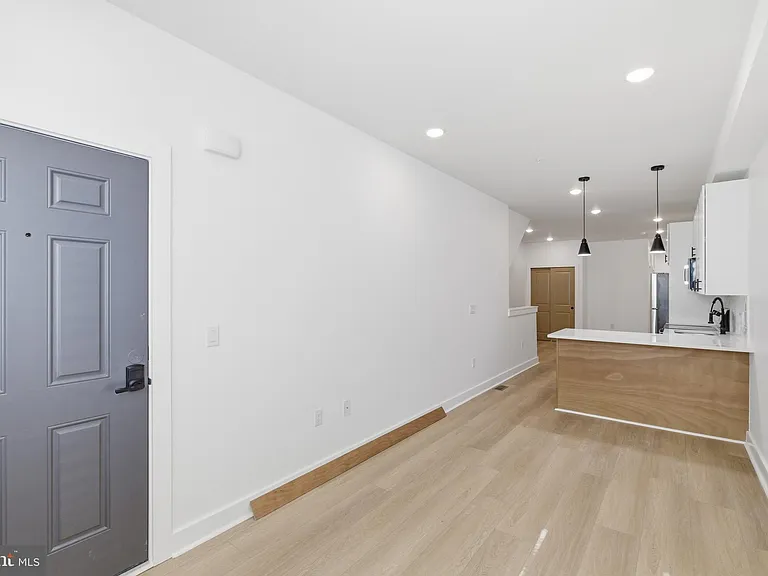 2310 N Sydenham St #1 — Photo 2
