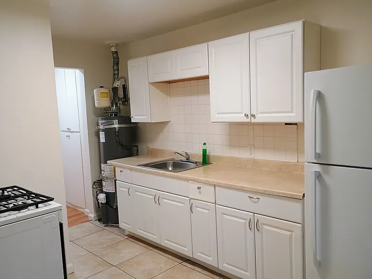 1455 Lochbrae Rd #8 — Photo 4