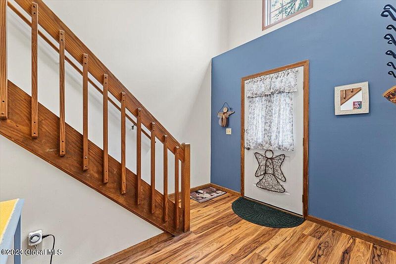 3rd image of 116 Deer Run Drive