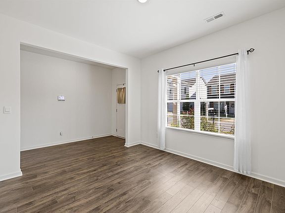 5th image of 23116 Downing Park Cir