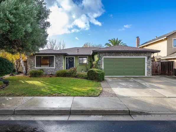 1641 Sausalito Dr, Hollister, CA 95023