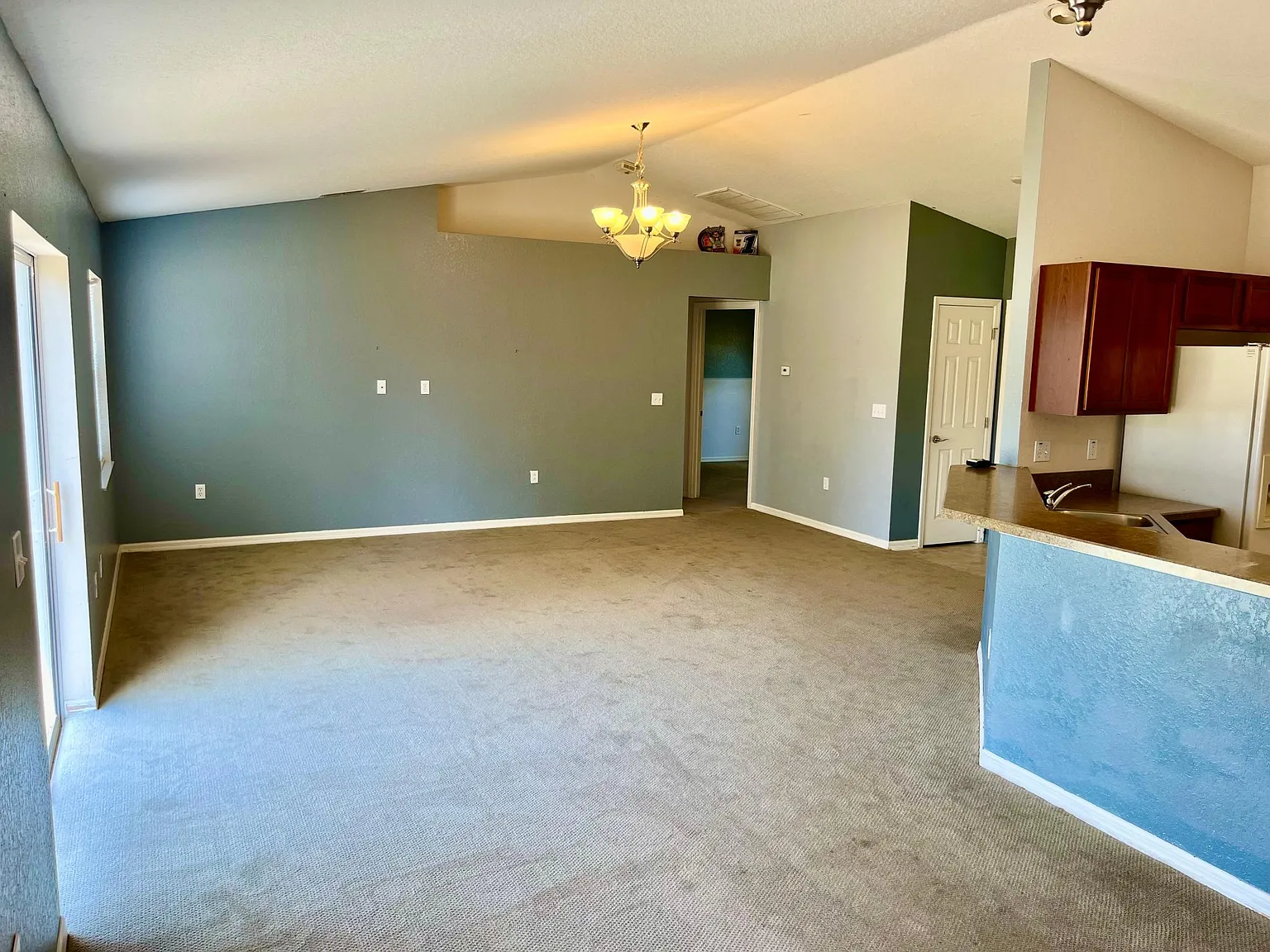 3 bed, 1505 sqft, $2,000 — Photo 4