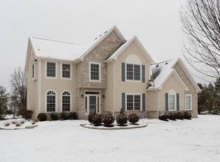 5354 Turnberry Dr, Westerville, OH 43082