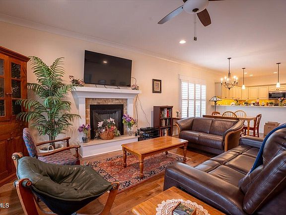 4th image of 250 Princeton Gdns