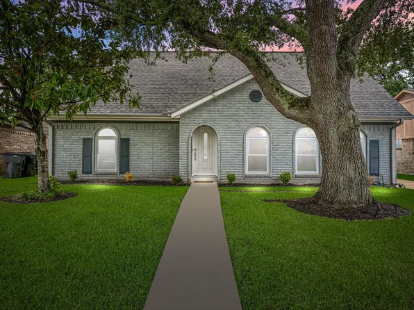 7923 Dawnridge Dr, Houston, TX 77071